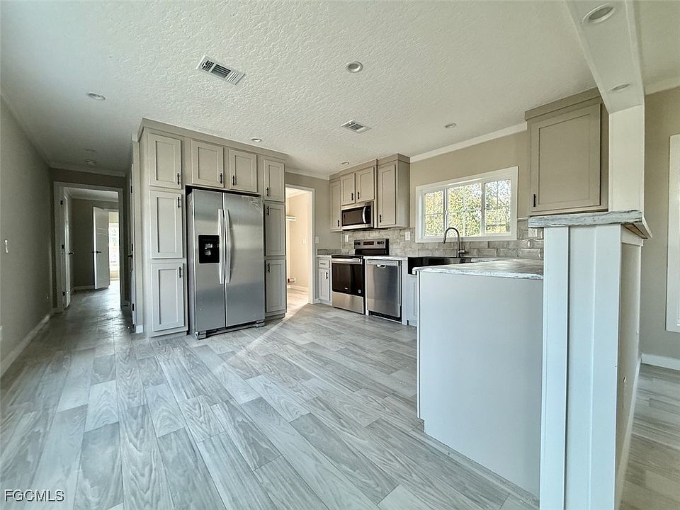 1st image of 8104 Marx Dr