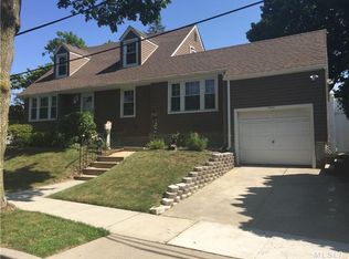 200-16 22 Avenue, bayside, NY 11360
