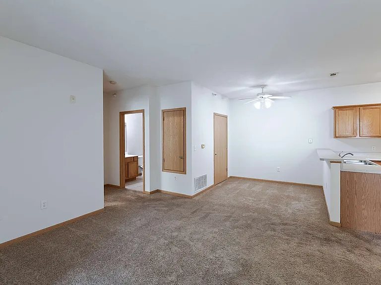 Gateway Park Apartments — Photo 56