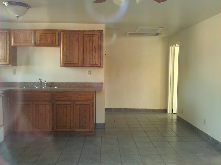 1317 E Diamond St #B — Photo 3