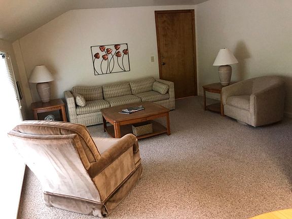 living room/recliner
