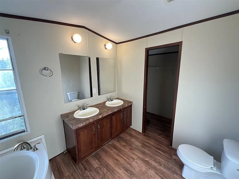 133 Country Oaks St — Photo 24