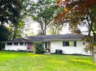4850 N Arvilla Dr, Toledo, OH 43623