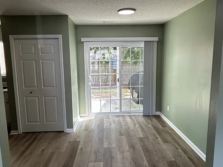 unfurnished dining room area