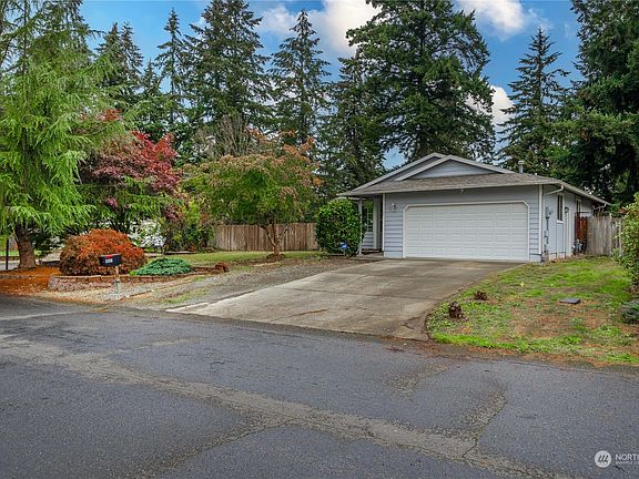 2nd image of 1001 188th Street Ct E