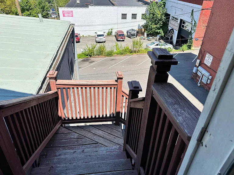 1202 Main St — Photo 35