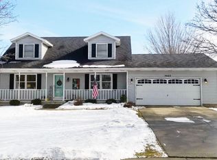 5002 Laurelwood Dr, Hudsonville, MI 49426
