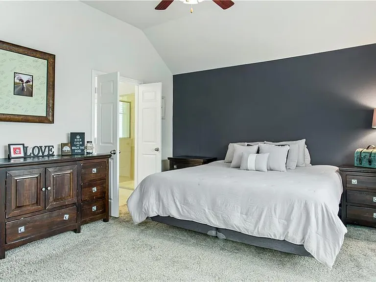 260 Hilltop Dr — Photo 15