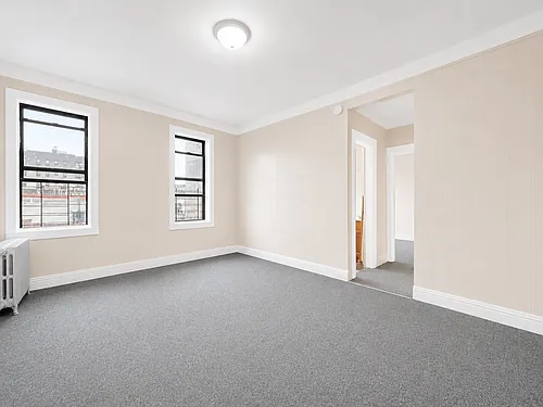 880 Bryant Ave #2C Photo 1