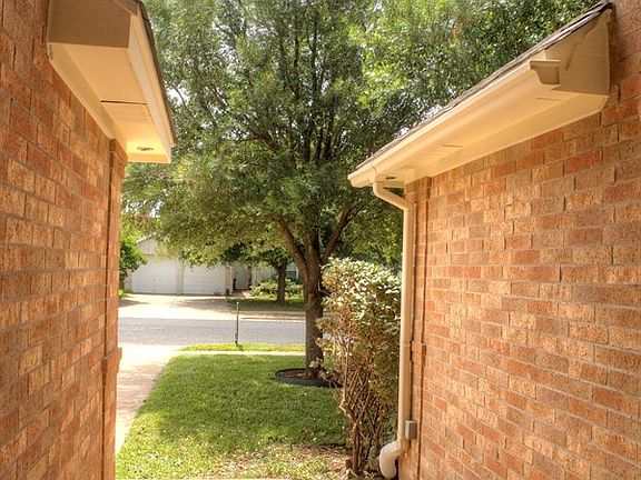 5th image of 8604 Columbia Falls Dr