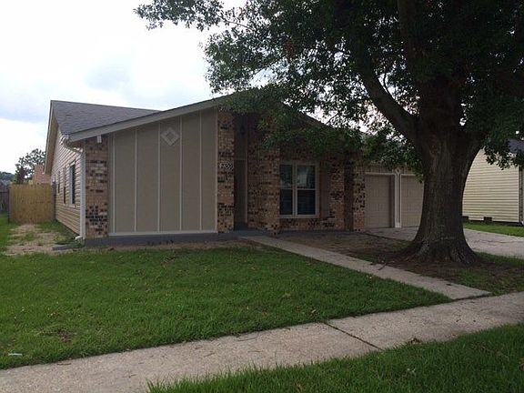 2nd image of 2309 Litchwood Ln