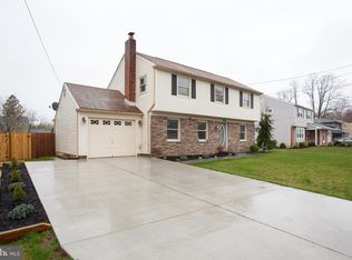 205 Winding Way Rd, Stratford, NJ 08084