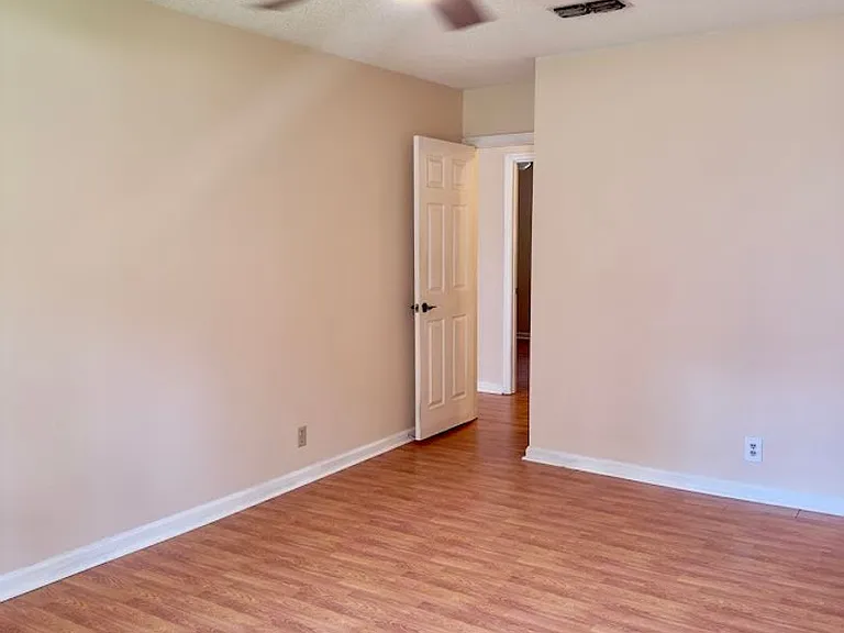 109 Waterman Rd — Photo 14