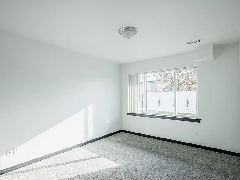 380 Canfield Lodge — Photo 5