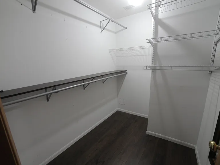 1576 Girard Ave — Photo 20