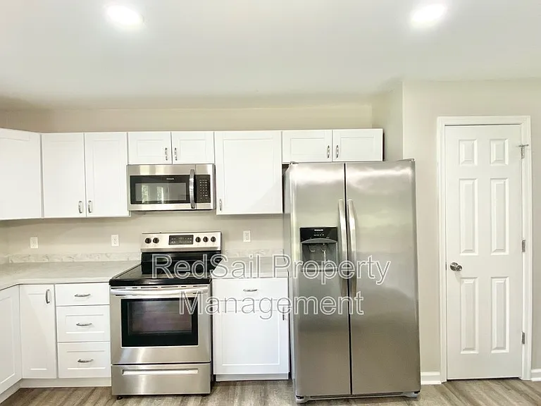 1005 Carys Chapel Rd — Photo 8
