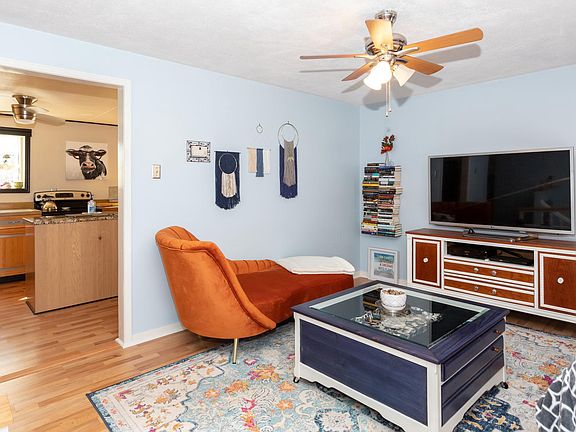 5th image of 707 Morgan Dr W