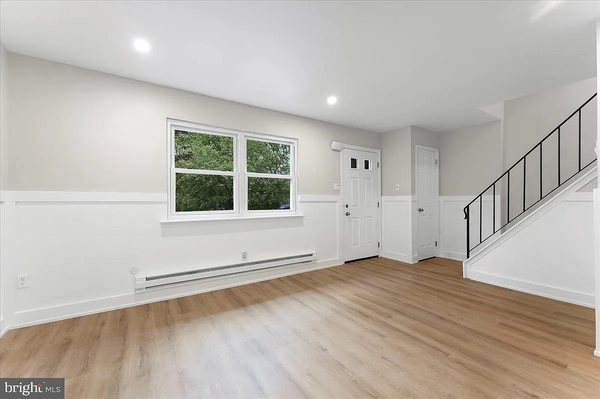 4 bed, 1.5 bath, 1536 sqft, $2,750 — Photo 3