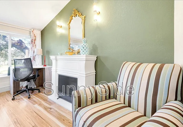 42 Nottingham Way #A — Photo 9