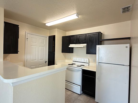 4th image of 3726 Palm Desert Ln APT 5233