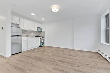 Rented by R New York