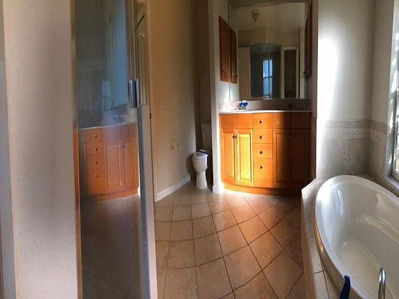 3rd image of 5231 S Chamberlain Blvd #5