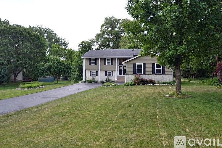 17685 W Burleigh Rd, Brookfield, WI 53045 Zillow