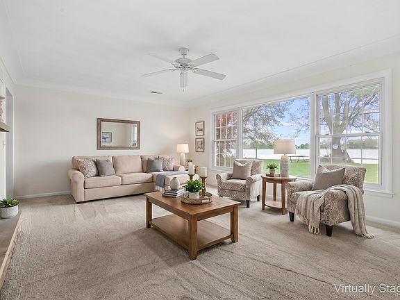5th image of 8239 W Long Lake Dr