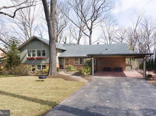7119 Burtonwood Dr, Alexandria, VA 22307