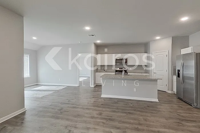 123 Santiago Ct — Photo 7