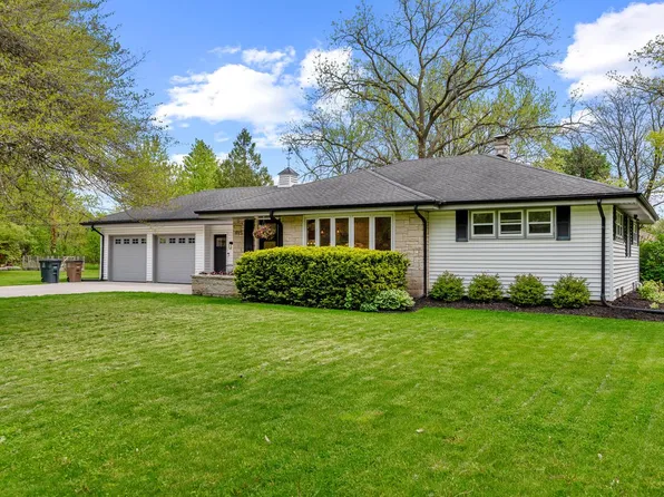 815 East Glencoe PLACE, Bayside, WI 53217