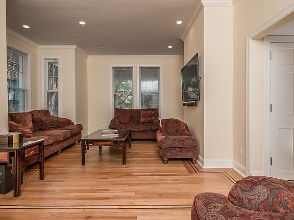 2nd image of 32 Oakwood Ave