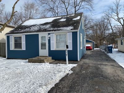 517 N Elmwood Dr, Aurora, IL, 60506