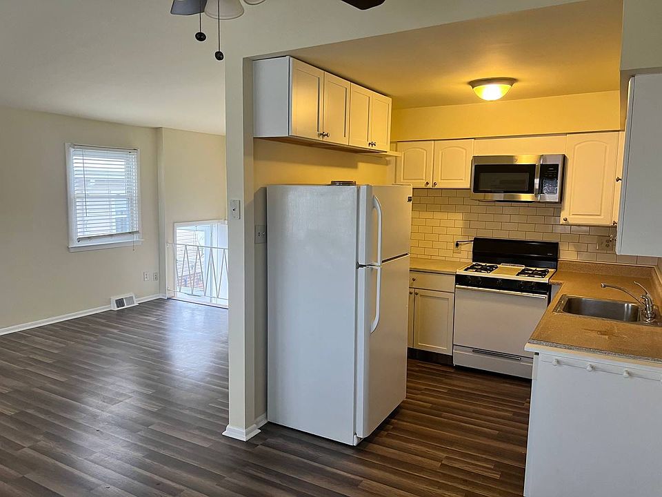 1st image of 10043 Jeanes St Floor 2