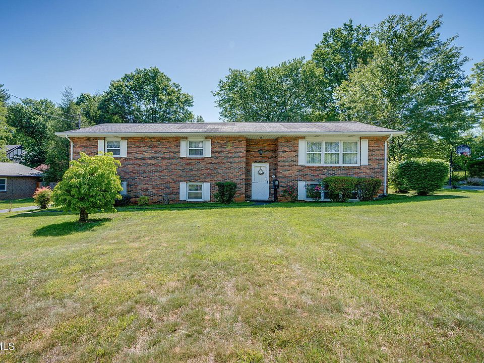 1st image of 1021 Somerset Dr