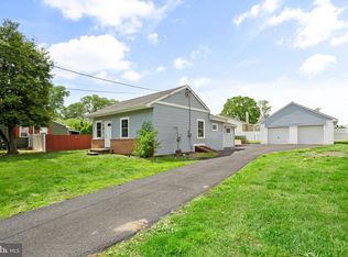 952 Ralph Ave, Langhorne, PA 19047