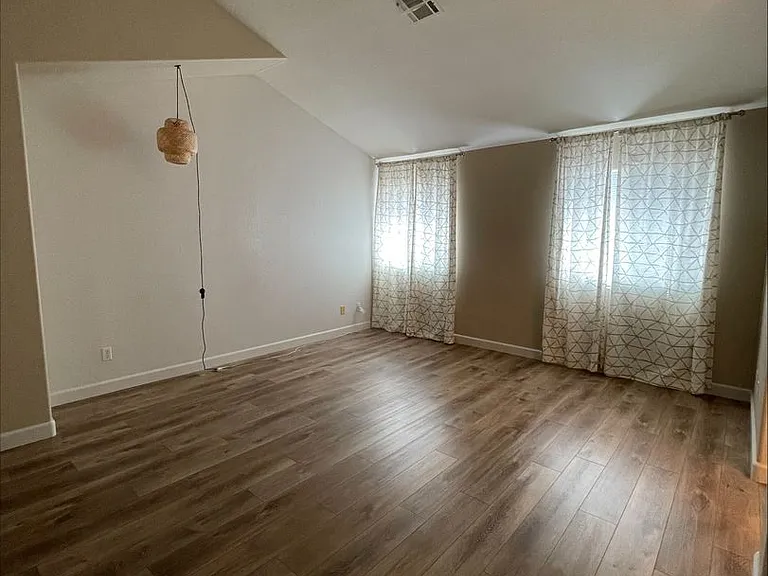 3674 Soothing Surf Dr — Photo 11