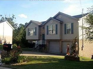 51 Oakvale Rd, Hurricane, WV 25526