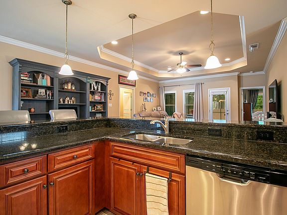 5th image of 778 Baybreeze Dr