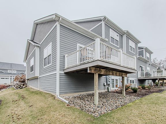 2nd image of 108 E Henry St #806