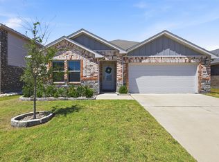 2848 Fox Trail Ln, Fort Worth, TX 76108