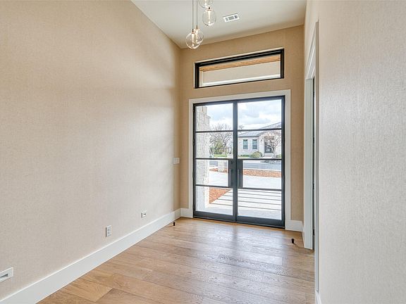 4th image of 3504 Bay West Blvd