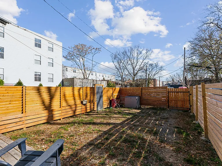 113 S Laurel St #A — Photo 27