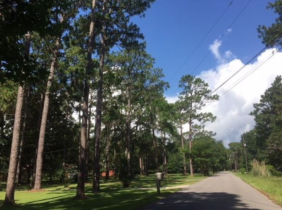 2nd image of 2333 Burgett Rd