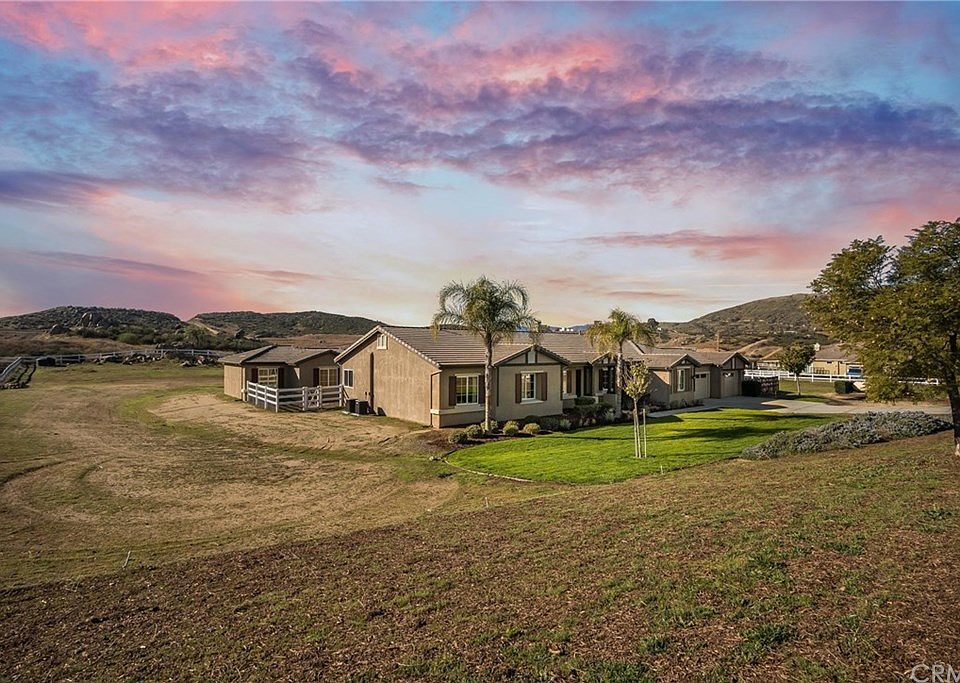 1st image of 17081 La Mina Ln