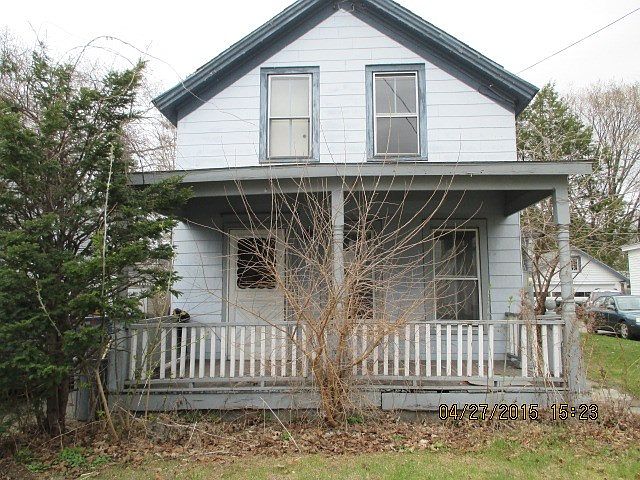 1st image of 34 Fulton St