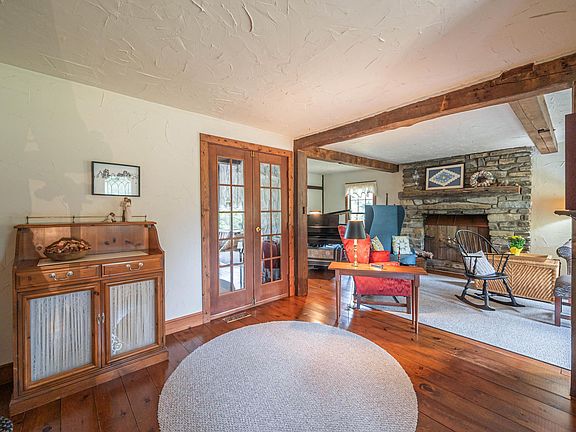 4th image of 4845 Quail Hollow Ln