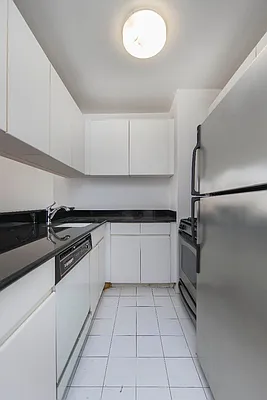 Rented by Keller Williams NYC | media 8