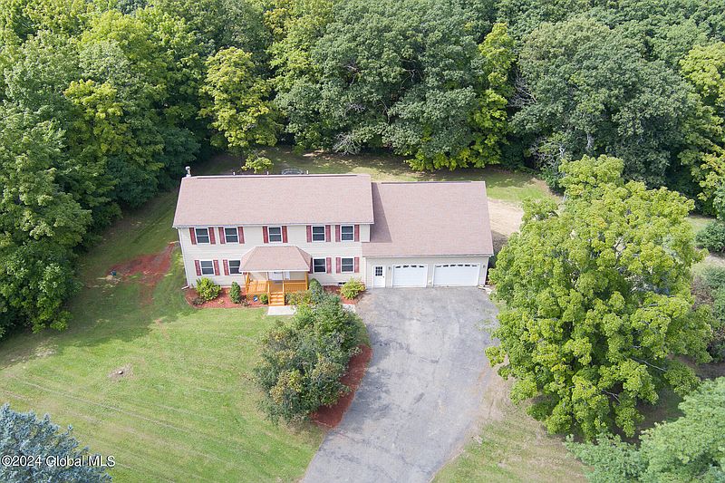 3rd image of 235 Bolt Road