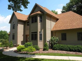112 Willow Dr, Slippery Rock, PA 16057